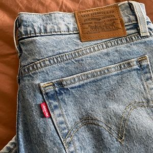 Levi’s Wedgie Jeans